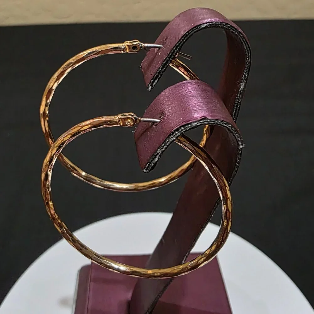 Rose Gold Pink Tone Twist Diamond Cut 1.5